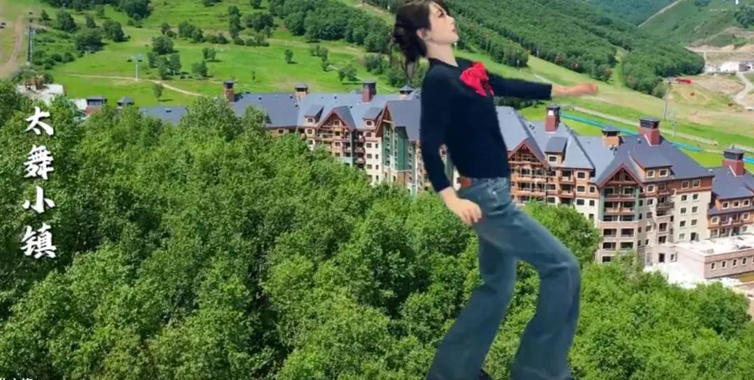楊紫魔性舞蹈走紅,各文旅賬號(hào)“打卡”,本人回應(yīng)