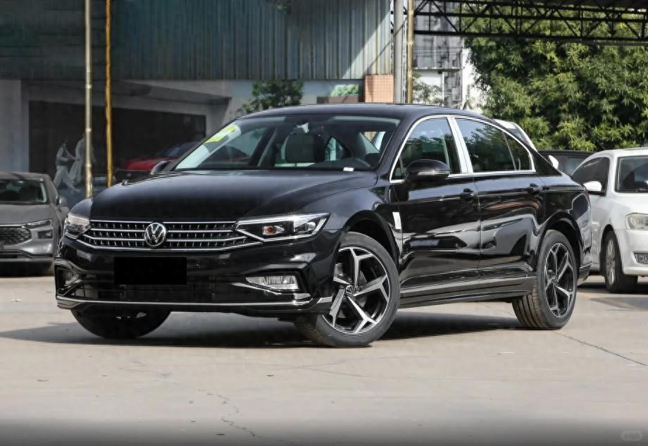 探店邁騰眾享款 280TSI 豪華型:大空間帶來(lái)大享受?