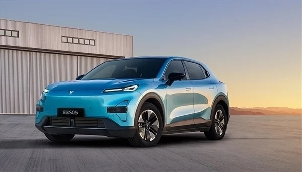 深藍(lán)S05超長(zhǎng)續(xù)航版發(fā)布：純電續(xù)航620km 15分鐘充至80%